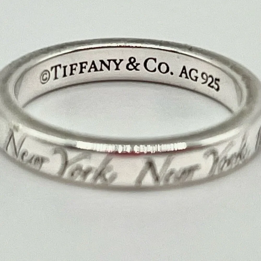 Rare & Retired - Tiffany & Co Notes Fifth Ave Ring - Size 4